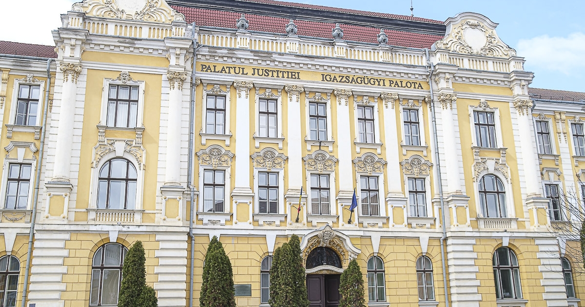 Nyugdíjvita miatt áll a munka